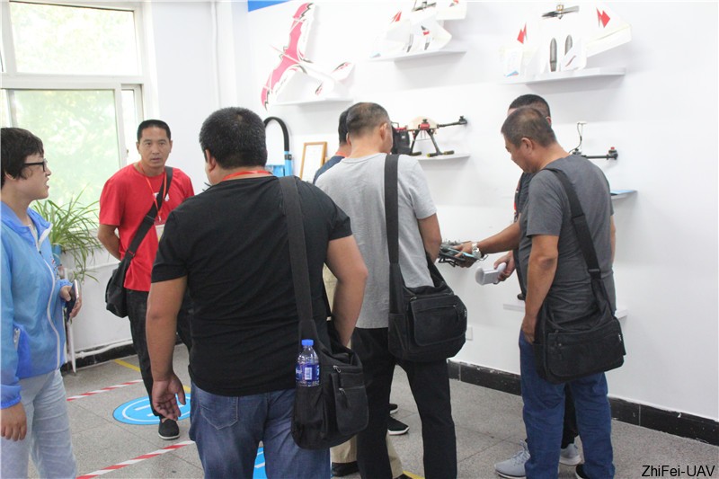 河北智飛極農無人機科技|保定ASFC無人機駕駛員培訓考證|打藥撒藥噴藥植保無人機