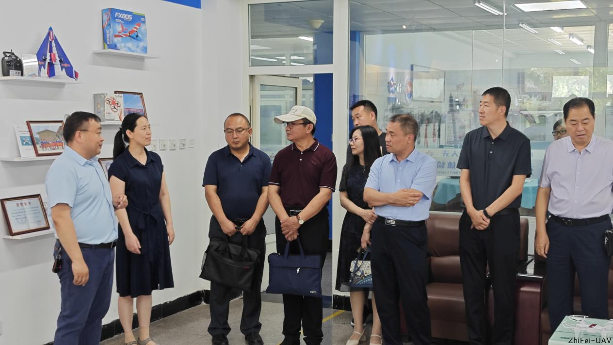 河北智飛極農(nóng)無(wú)人機(jī)科技|一鳶科技|行業(yè)定制無(wú)人機(jī)